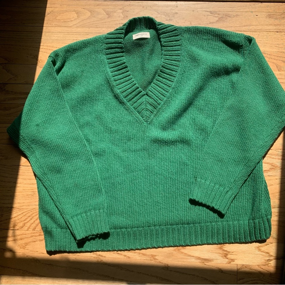 EUC, James Street Sloane Vee sweater in cotton- Kelly Green, xs